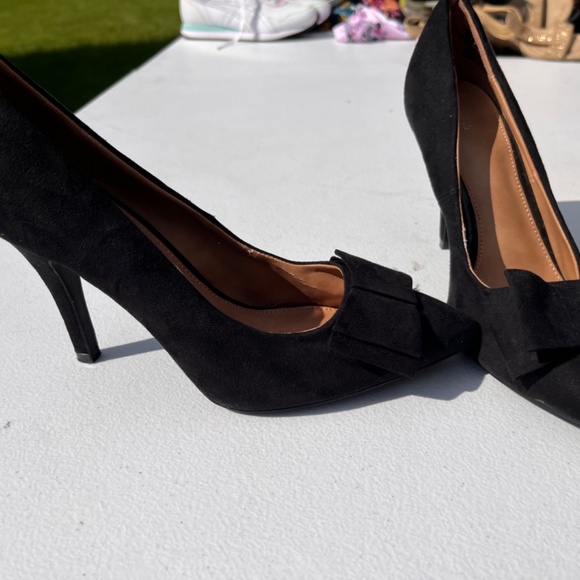 Black heels - Picture 2 of 4